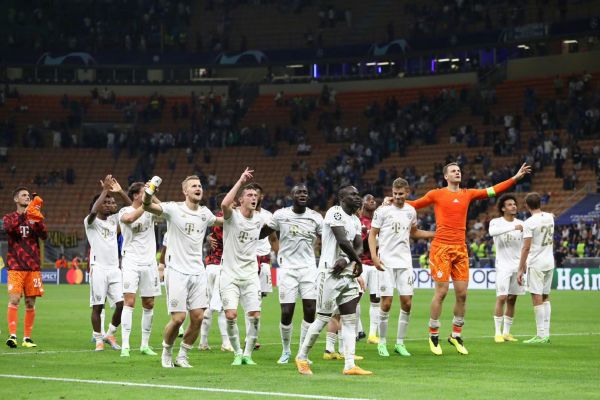 出国足缺乏 出国足缺乏